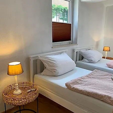 Naehe Edersee 1 Schlafzimmer, Garten, Parkplatz - 2 Von 3 Hotel